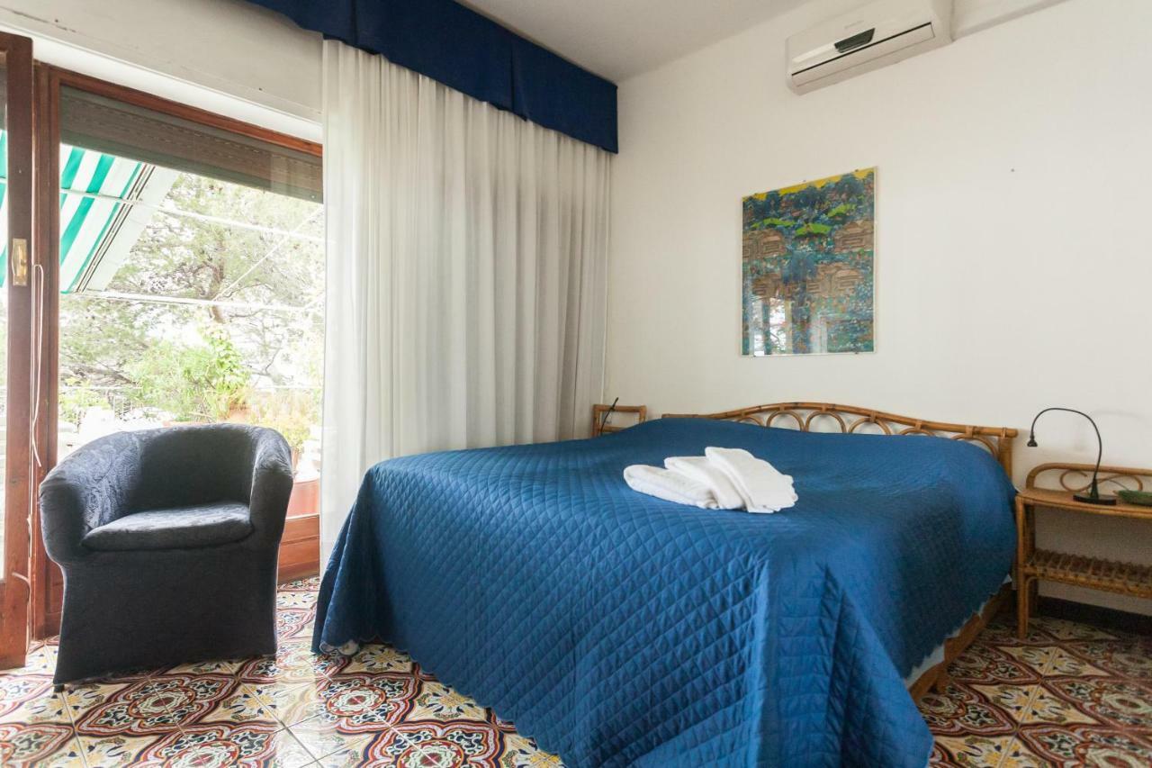 Stunning View Relax Tra Mare E Cielo Apartment Villa Solari Luaran gambar