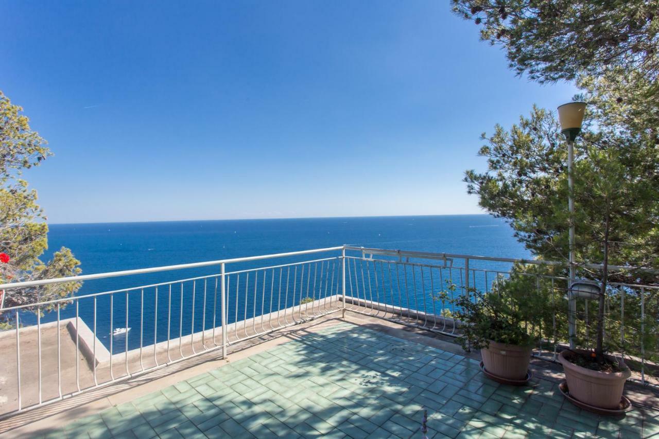 Stunning View Relax Tra Mare E Cielo Apartment Villa Solari Luaran gambar